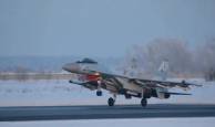 Bukan Omong Kosong, Lihat Jet Tempur Rusia Terbang ke Belarusia