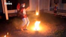 Tradisi Sepakbola Api Malam Likuran di Cirebon