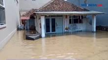 Ratusan Rumah di Cirebon Terendam Banjir, Ketinggian Capai 80cm