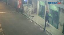 Pencurian Kotak Amal di Masjid Al Hikmah Jelambar Terekam CCTV