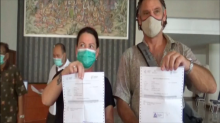 Vaksinasi Warga Negara Asing di Bali
