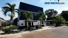 Ada Masjid Berbentuk Kabah di Subang