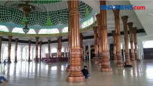 Masjid Seribu Tiang, Dikenal Saat Kedatangan Presiden Gus Dur Singgah Salat