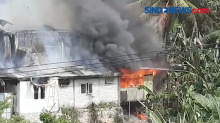 Rumah Warga di Jalan Yos Sudarso Fakfak Papua Terbakar