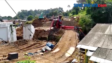 Evakuasi Crane Terguling, Proyek Rel Ganda Bogor - Sukabumi Tak Terganggu