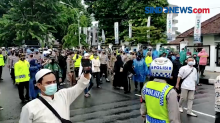 Tak Peduli Covid-19, Massa Pendukung HRS Kembali Demo