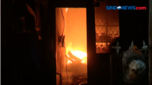 Belasan Rumah Padat Penduduk di Pinang Ranti Hangus Terbakar
