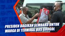 Presiden Bagikan Sembako untuk Warga di Terminal Bus Grogol