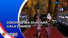 Sambil Kenakan Pakaian Adat Bali, Begini Momen Presiden Jokowi dan Iriana Tiba di Venue Gala Dinner