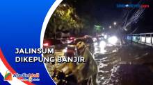Ratusan Kendaraan Terjebak Banjir di Jalan Lintas Sumatera