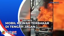 Video Amatir Rekam Detik-Detik Mobil Mewah di Medan Terbakar di Tengah Jalan