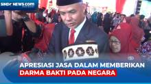Gubernur Jawa Tengah Ganjar Pranowo Terima Penghargaan Satyalancana Wira Karya 2023