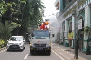 Sejak Maret, 819 Lokasi di Jakarta Timur Sudah Disemprot Disinfektan