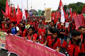 Ribuan Buruh Rapat Akbar May Day via Facebook