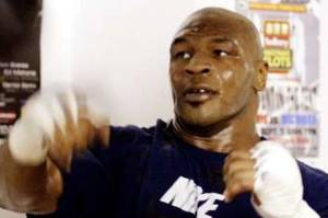 Unjuk Keganasan Lagi, Mike Tyson: Saya Kembali!