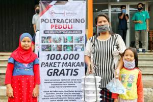 Poltracking Sebar 20.000 Paket Bansos dan 150.000 Paket Makan Gratis