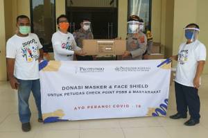 Protelindo Bagikan Ribuan Masker dan Face Shield untuk Petugas Check Point PSBB
