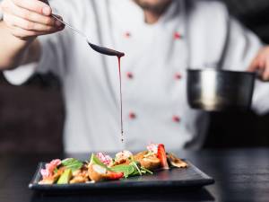 Chef Seleb yang Sukses meski Bukan Lulusan Sekolah Kuliner