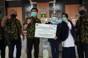 Pegadaian Beri Bantuan APD ke Dinas Kesehatan Provinsi Banten