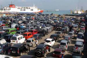 Tiket Daring Akan Kurangi Penumpukan Kendaraan di Pelabuhan