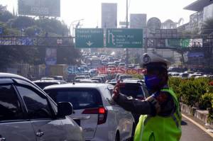 Sore Ini Puncak Arus Balik Wisata, One Way Prioritas Kendaraan Menuju Jakarta