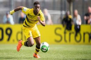 Youssoufa Moukoko, Anak di Bawah Umur Pertama yang Bermain di Bundesliga