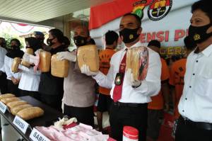 Polisi Gulung Pengedar Ganja Lintas Provinsi di Rest Area Karang Tengah Tangerang
