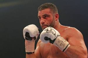 Pertaruhkan Gelar WBA Reguler, Mahmoud Charr Nafsu Tantang Andy Ruiz Jr: Lawan Saya!