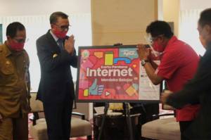 Pemprov-Telkomsel Luncurkan Kartu Perdana Internet Merdeka Belajar