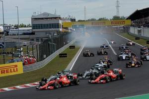 Formula One, Hamilton Bosan Tanpa Balapan Ketat