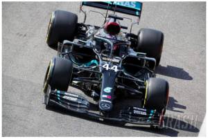 Kuasai Sirkuit Mugello, Lewis Hamilton Rebut Pole Position ke-95