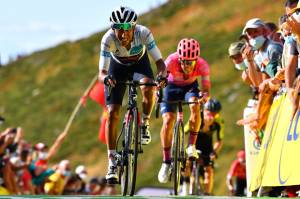 Cedera, Egan Bernal Mundur dari Ajang Tour de France 2020