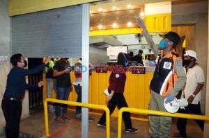733 Kafe dan Rumah Makan di Jakarta Langgar Aturan PSBB Ketat