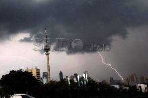 Waspadai Potensi Hujan Petir di Jakarta Selatan dan Jakarta Timur