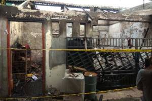 Satu Keluarga Tewas Terpanggang, Terjebak Dalam Rumah yang Terbakar Tengah Malam