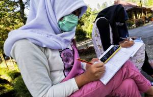 Pandemi Menantang Dunia Pendidikan untuk Menggunakan Teknologi
