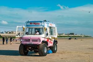 Ini Dia Mobil Jualan Es Krim Paling Kencang di Dunia