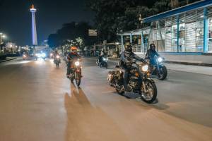 Royal Enfield Indonesia Gelar Ride After Dark di Masa Pandemi
