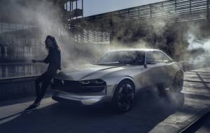 Mobil Konsep Peugeot  Gabungkan Arsitektur, Fashion dan Arts