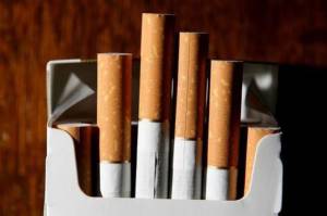 Harga Saham Emiten Rokok Berguguran Dihantam Cukai Naik, Cek Selengkapnya di Sini