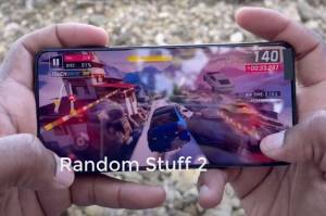 Penampakan Samsung Galaxy S21 Plus Muncul dalam Video Pendek