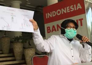Lagi, Risma Temui Pengemis di Jakarta, Netizen: Mensos RI atau Mensos DKI? Bekal buat 2022 Ya Bu