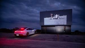 Porsche Rayakan Kiprah 50 Tahun Mobil Listrik Penjelajah Bulan
