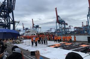 Pencarian Hari Keenam, Kapal KN SAR KARNA Bawa 36 Kantong Body Part Sriwijaya Air