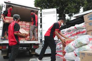 SiCepat Ekspres Salurkan Bantuan untuk Korban Gempa Mamuju dan Banjir Kalimantan Selatan