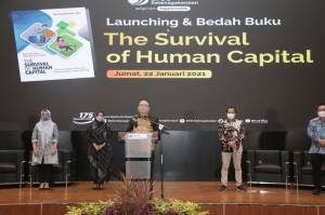 Berbagi Pengalaman Hadapi Disrupsi, BP Jamsostek Luncurkan Buku The Survival of Human Capital