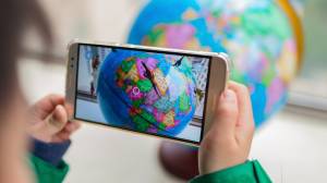 Indosat Ooredoo dan Snapchat Berkolaborasi pada Inovasi Augmanted Reality