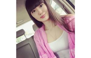 Tak Sekadar Cantik, Sabina Altynbekova Juga Penyayang Keluarga