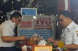 20.000 Warung Nasi Terancam Tutup, Anies dan Ariza Kompak Wisata Kuliner ke Senen