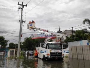 PLN Siagakan 2.371 Personel Amankan Kelistrikan di Lokasi Terdampak Banjir Jakarta